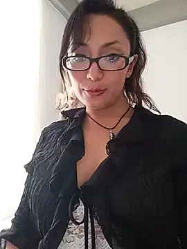 Snapshot of Lucy_Chery chatting on 28, 2, 2026 Lucy Chery online show from 28, 2, 2026