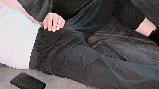 stivi0105 online show from 17, 11, 2025