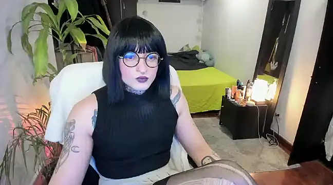 ShiiraVelkor online show from 10, 3, 2025