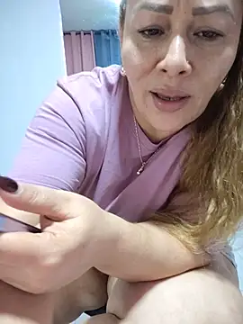 Snapshot of SluttyMilf79 chatting on 5, 7, 2026 SluttyMilf79 online show from 5, 7, 2026
