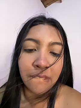 nicole fisherr online show from 11, 5, 2026