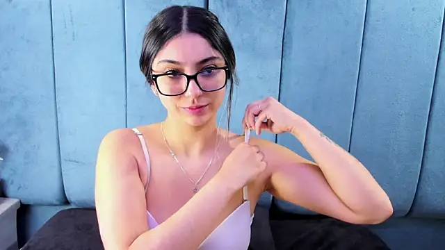 Lucy Anall  online show from 4, 2, 2026