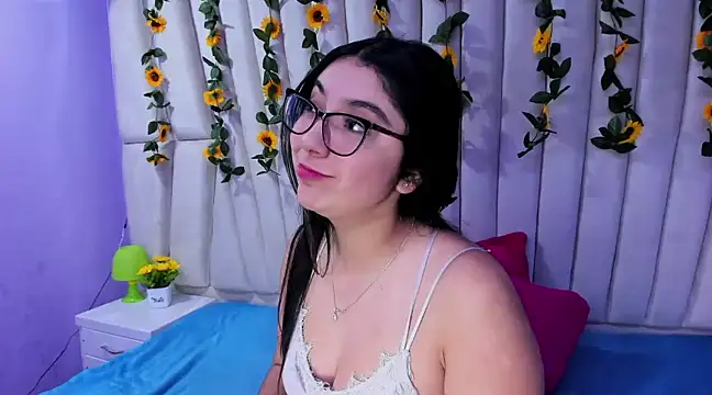 Lucy Anall  online show from 20, 1, 2025