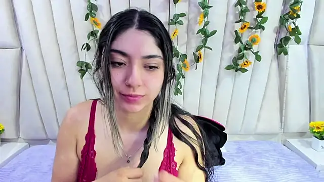 Lucy Anall  online show from 17, 9, 2025