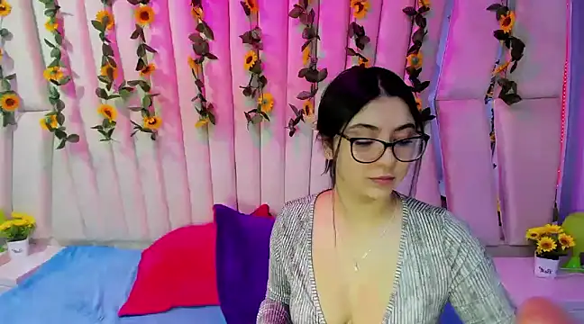 Lucy Anall  online show from 15, 1, 2025