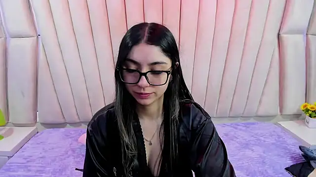 Lucy Anall  online show from 8, 2, 2026