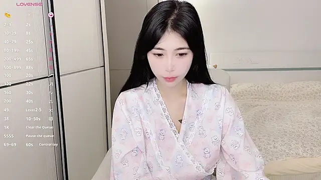 Snapshot of White-Star chatting on 17, 3, 2025 White-Star online show from 17, 3, 2025