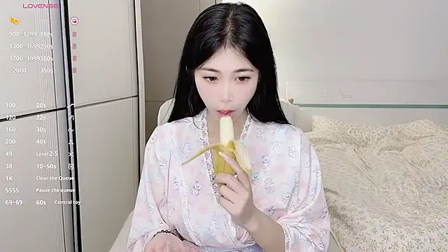 Snapshot of White-Star chatting on 11, 3, 2025 White-Star online show from 11, 3, 2025