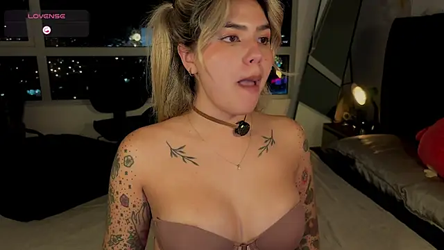 Snapshot of whitesemma chatting on 14, 6, 2026 whitesemma online show from 14, 6, 2026