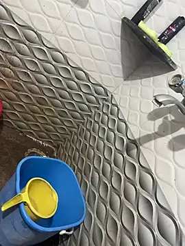 Snapshot of Rahulroy96 chatting on 4, 1, 2025 Rahulroy96 online show from 4, 1, 2025