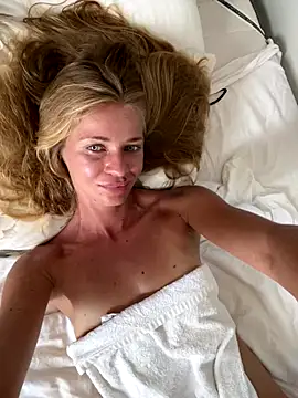 -OliWow- online show from 11, 11, 2025