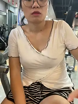 Bella0815 online show from 7, 10, 2025