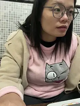 Bella0815 online show from 26, 11, 2025