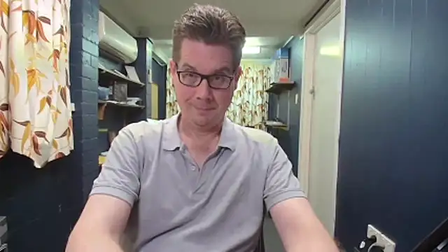 tilobinder online show from 18, 10, 2025