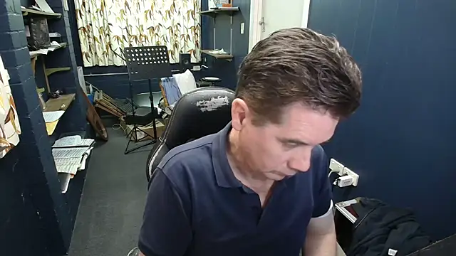tilobinder online show from 9, 5, 2026