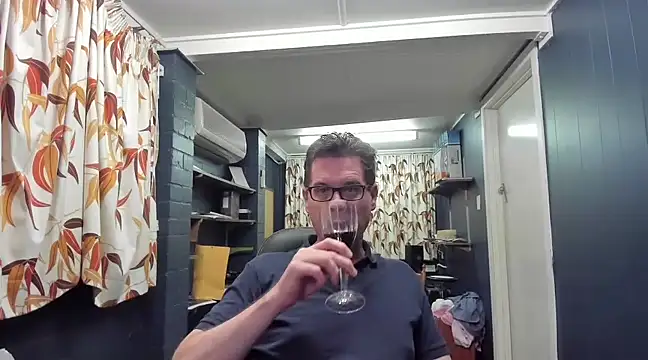 tilobinder online show from 19, 3, 2025