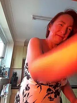 LouiseTswing online show from 3, 10, 2025