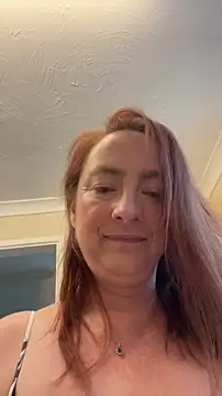 LouiseTswing online show from 10, 10, 2025