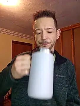 Snapshot of MasterForgedRayy chatting on 10, 2, 2025 MasterForgedRayy online show from 10, 2, 2025