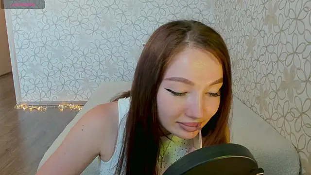 Snapshot of Lissa_Cristal chatting on 14, 7, 2026 Lissa Cristal online show from 14, 7, 2026