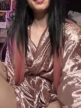 MissMidnightUK online show from 24, 4, 2026