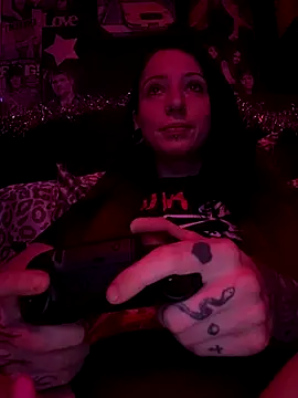 MissMidnightUK online show from 3, 12, 2025