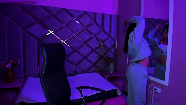 Poly Sasha  online show from 2, 12, 2025