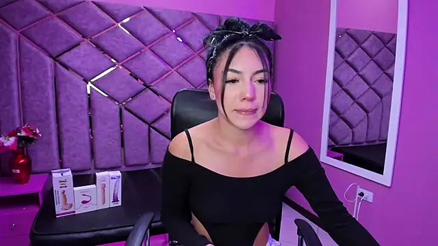 Poly Sasha  online show from 8, 10, 2025