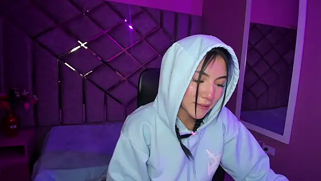 Poly Sasha  online show from 19, 10, 2025