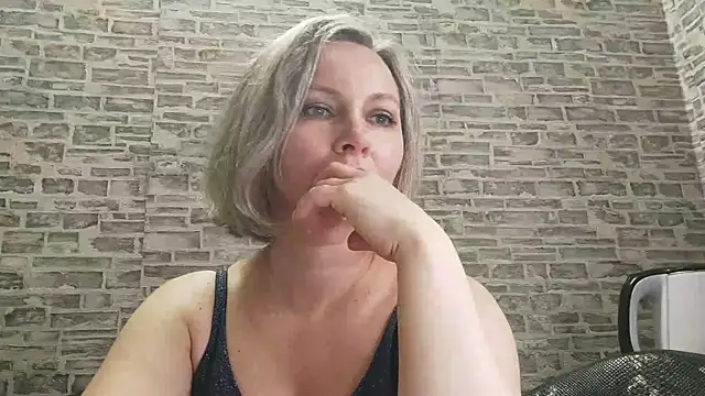 EdithManning online show from 18, 3, 2025