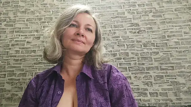 EdithManning online show from 8, 10, 2025