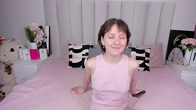 MiaKarlos online show from 4, 5, 2026