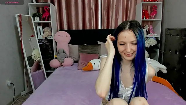 MiaKarlos online show from 21, 3, 2025