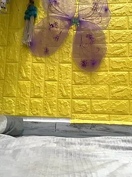 abyusif101099 online show from 2, 12, 2025