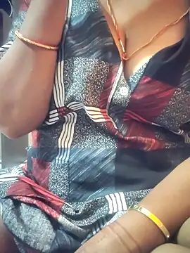 Snapshot of Hot-Anuska chatting on 31, 10, 2025 Hot-Anuska online show from 31, 10, 2025