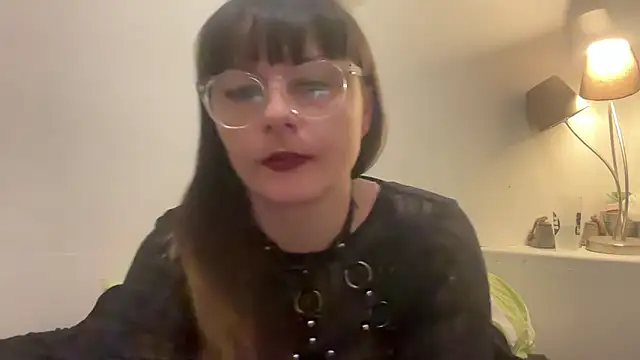 Deesse Hera online show from 5, 1, 2026