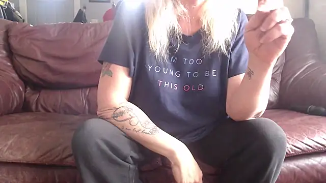 canadiancougar1965 online show from 12, 3, 2025