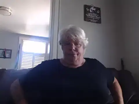 canadiancougar1965 online show from 20, 9, 2025