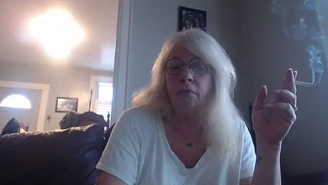 canadiancougar1965 online show from 16, 2, 2025