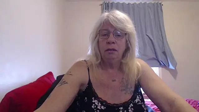 canadiancougar1965 online show from 8, 12, 2024