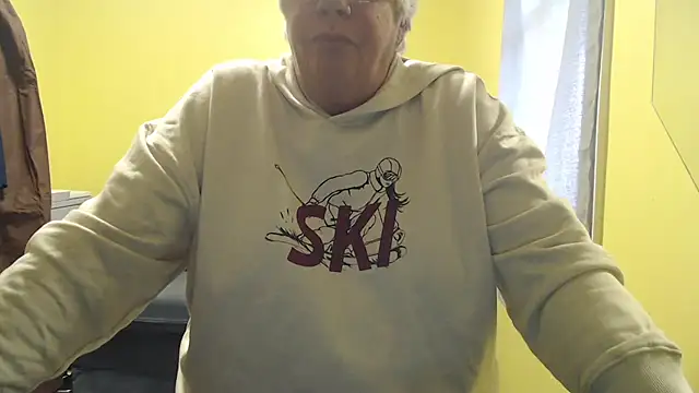 canadiancougar1965 online show from 15, 11, 2025