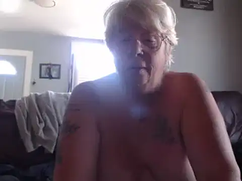 canadiancougar1965 online show from 21, 9, 2025