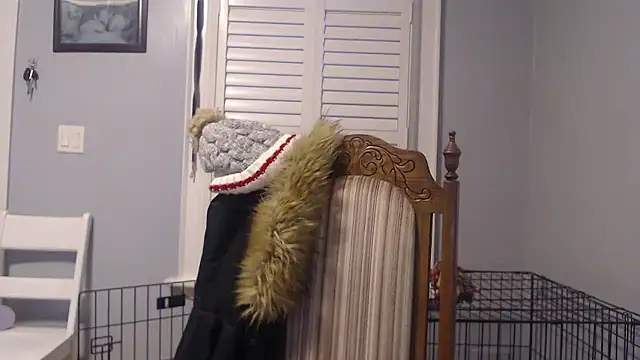 canadiancougar1965 online show from 1, 12, 2024