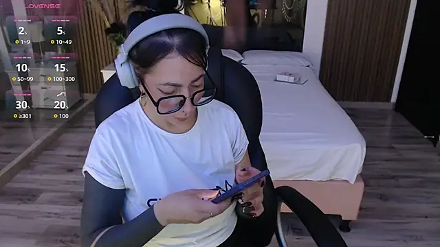 Sam mansson66 online show from 17, 12, 2025