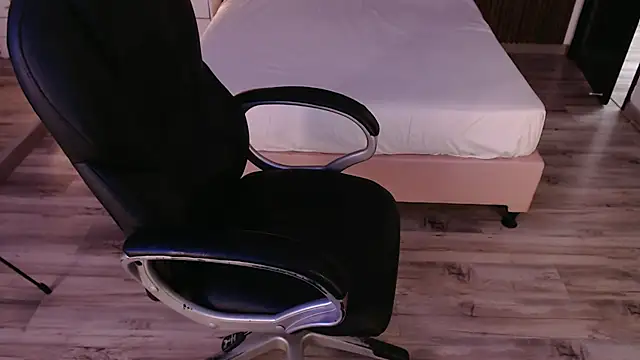 Sam mansson66 online show from 3, 10, 2025