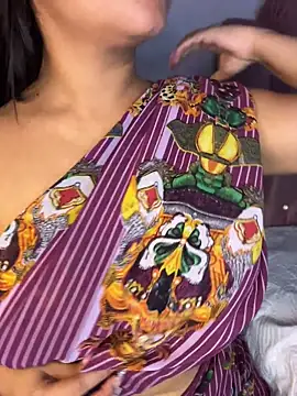 Snapshot of shara_queen1 chatting on 18, 7, 2026 shara queen1 online show from 18, 7, 2026