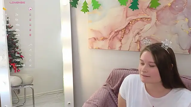 sophie  lee online show from 20, 12, 2024