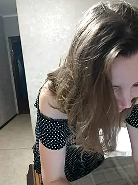 VselenaSun402 online show from 1, 3, 2025