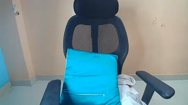 Chandani-Love online show from 15, 4, 2026