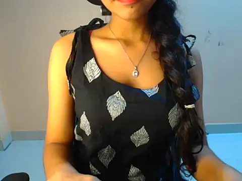 Chandani-Love online show from 5, 4, 2026